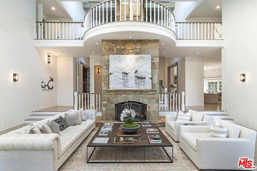 Antes de Selena Gomez, o falecido cantor Tom Petty foi morador da residência