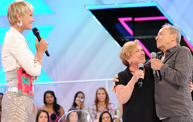 Sendo homenageado na TV Xuxa ao lado de Nicette Bruno