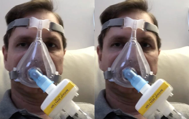 Alan Frank num momento de exercícios de fisioterapia