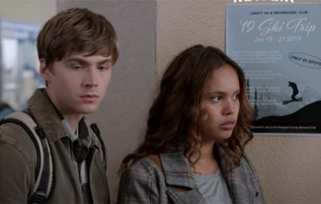 Alex Standall (Miles Heizer) pode ser preso na última temporada de 13 Reasons Why