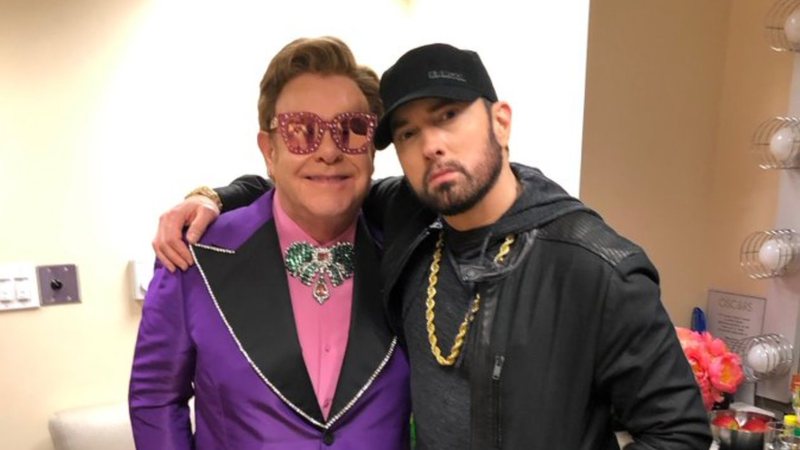 Elton John é amigo de Eminem
