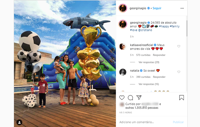 Georgina Rodrígues em foto com os filhos de Cristiano Ronaldo