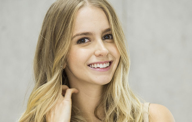 Isabella Scherer é a entrevistada especial de OFuxico