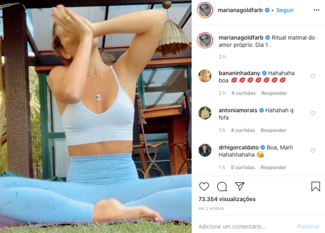 Mariana Goldfarb enche seu corpo de beijos em vídeo