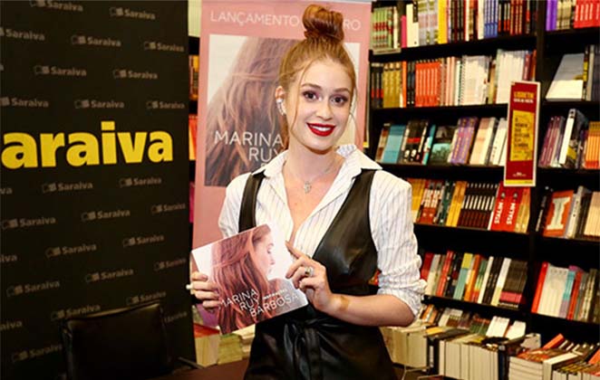 Marina Ruy Barbosa no lançamento do seu livro, em São Paulo