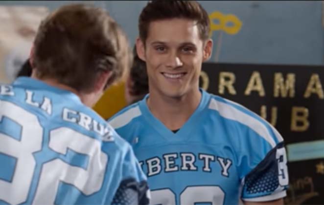 Montgomery (Timothy Granaderos) pode não ter morrido na série