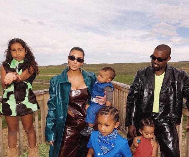 Kanye West, Kim Kardashian e família