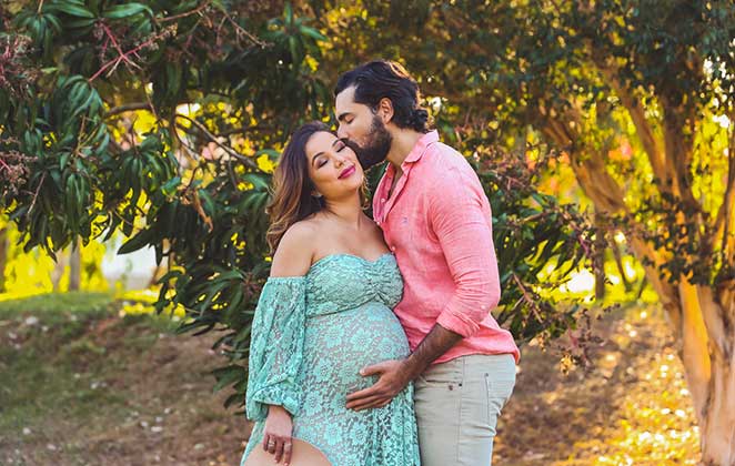 Liah e Carlo serão papais de uma menina, que se chamará Maria Liz