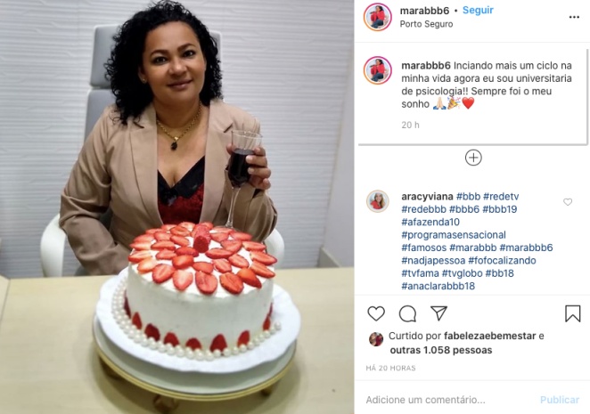 Mara Viana comemora ingresso na faculdade