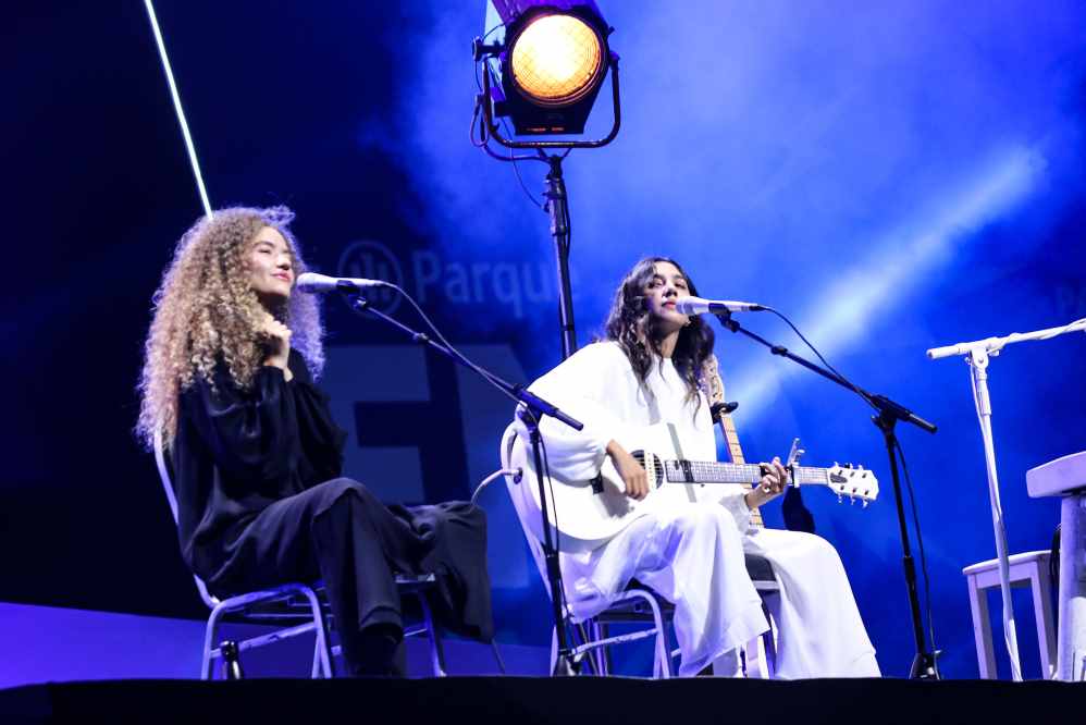 O show foi em formato drive-in