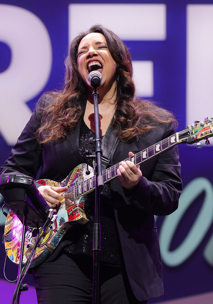 A mineira cantou suas composições famosas e as mais recentes