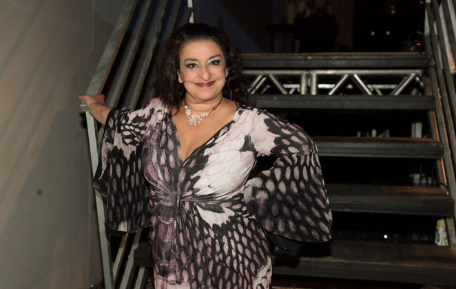 Grace Gianoukas apresenta Terça Insana no Drive-In Arena Estaiada