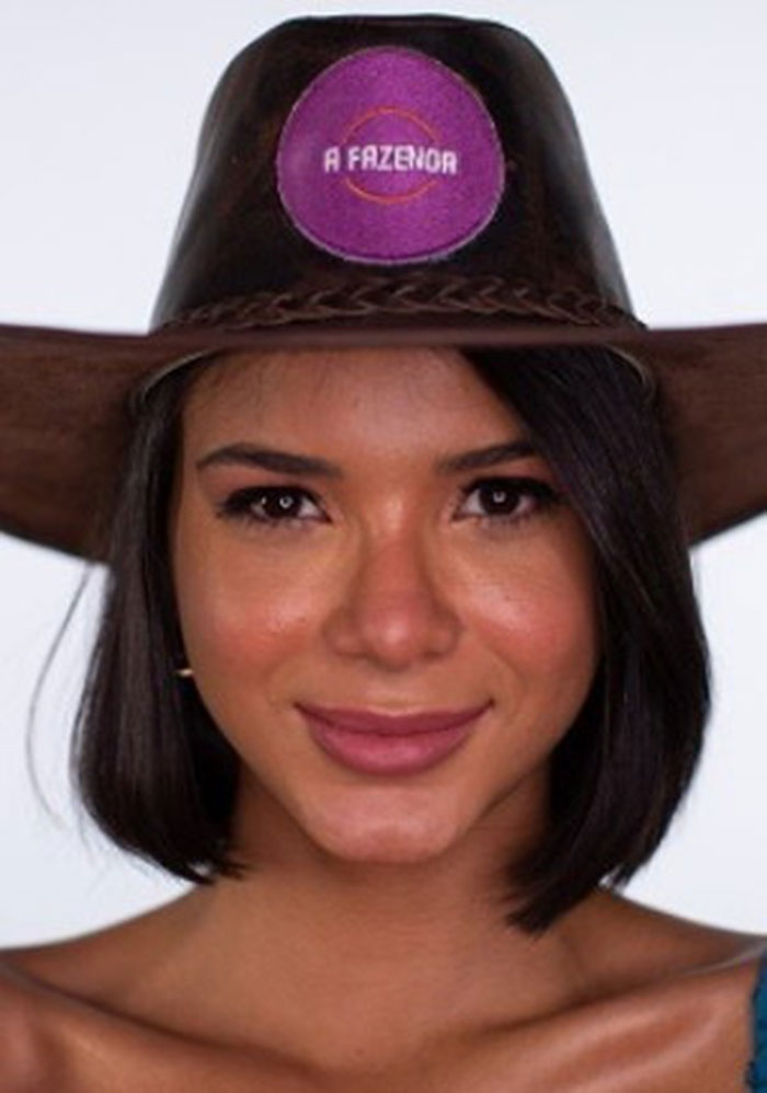 Jakelyne Oliveira tem 27 anos. É Modelo e Digital Influencer. Nascida em Rondonópolis, no Mato Grosso, mora atualmente em São Paulo