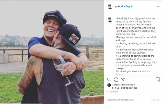Postagem de Pink nas redes sociais