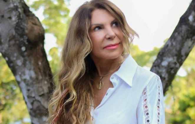 Elba Ramalho venceu a batalha do câncer de mama