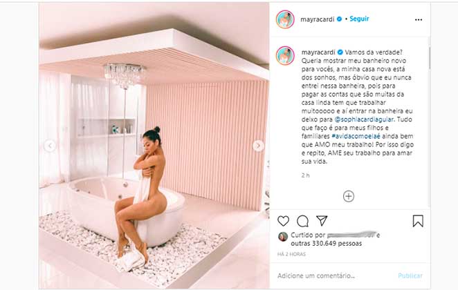 Mayra Cardi posa de topless no Instagram