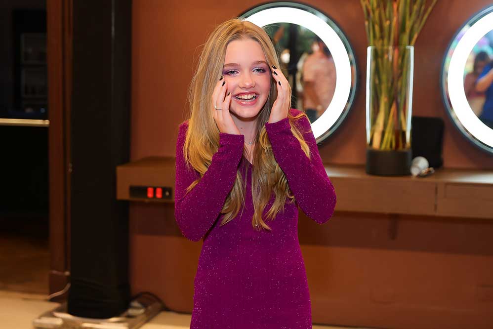 Pietra Quintela não conteve a alegria ao chegar em sua festa de aniversário