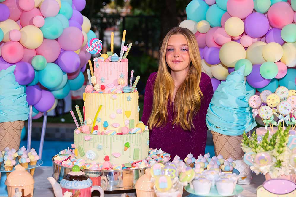 Pietra Quintela tirou diversas fotos durante sua festa de aniversário