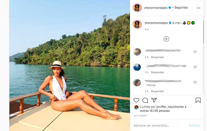 Sheron Menezzes exibe pernões no Instagram em foto de passeio de barco