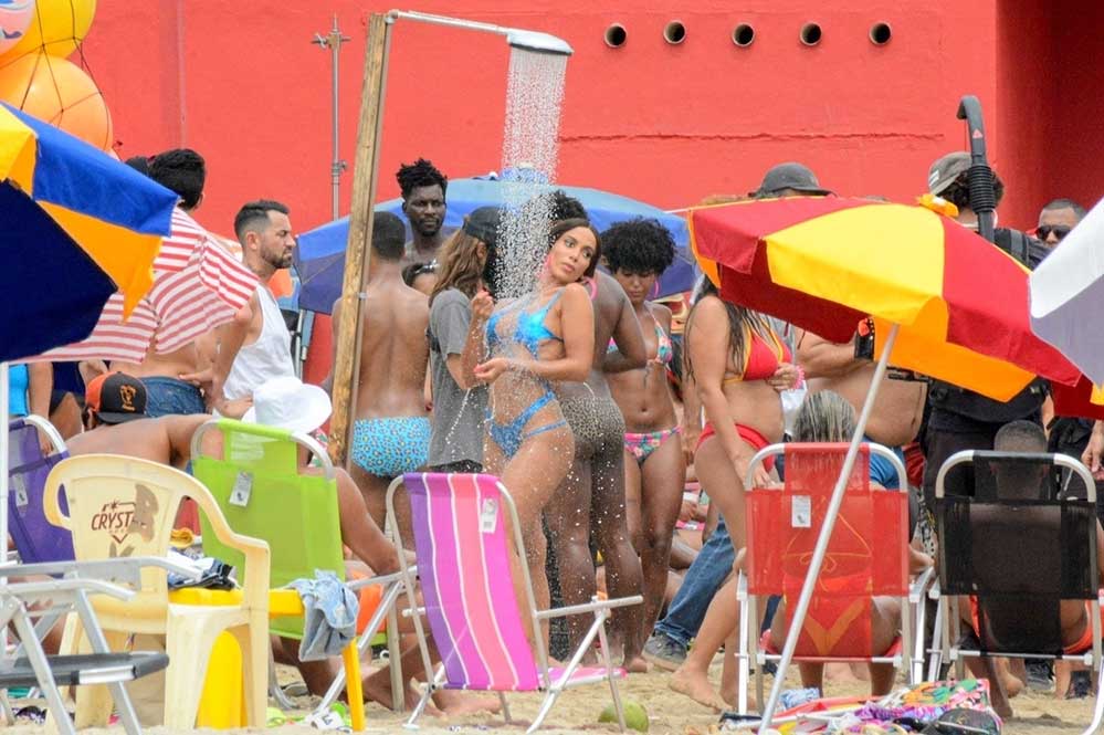 Anitta grava clipe no Rio de Janeiro