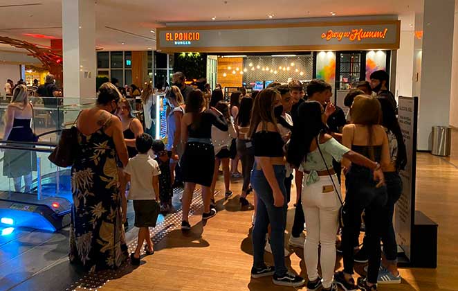 Público ficou alvoroçado por abertura de filial da hamburgueria El. Poncio no Village Mall