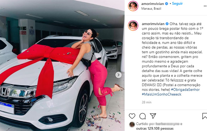 A ex-BBB é pura alegria com a conquista