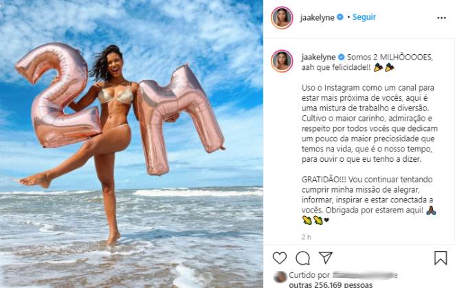 Jakelyne Oliveira celebrou marca de dois milhões de seguidores