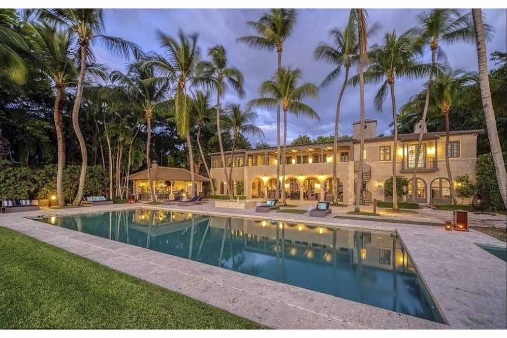 Conheça a mansão de US$ 40 milhões de Phil Collins