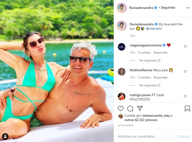Flávia Alessandra e Otaviano Costa curtem passeio de barco