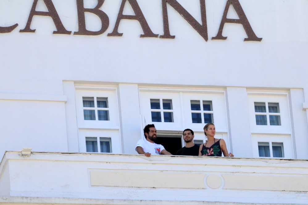 Luana Piovani e o namorado no hotel Copacabana Palace 