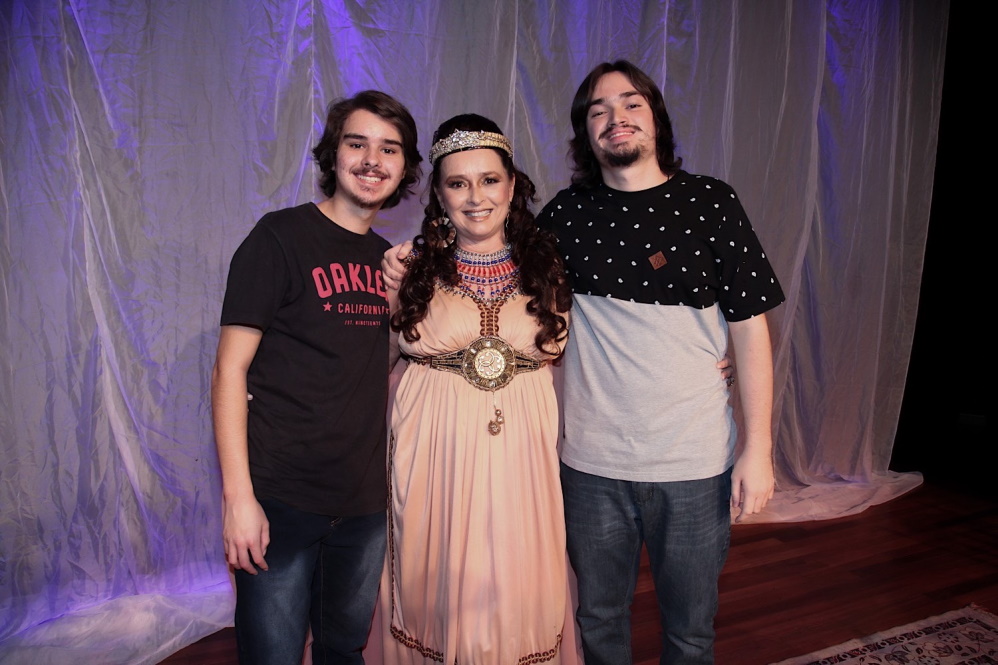 Myrian Rios recebeu o carinho dos filhos