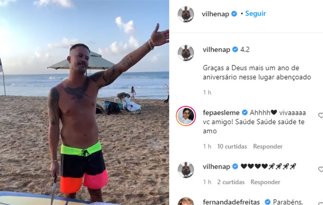 Ator celebrou seus 42 anos na praia