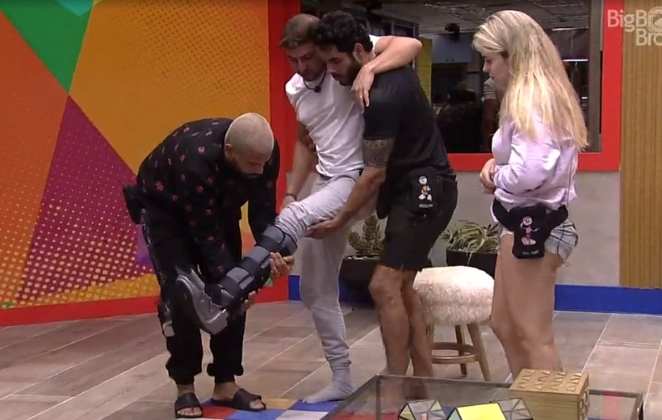 Caio recebe atendimento