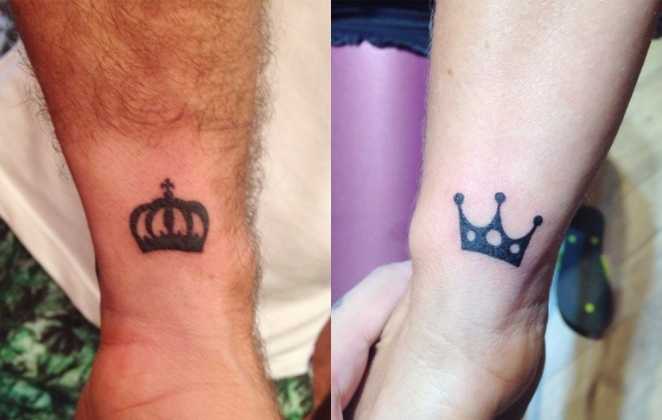 Otaviano Costa e Flávia Alessandra tatuaram uma coroa cada um em homenagem ao casamento deles