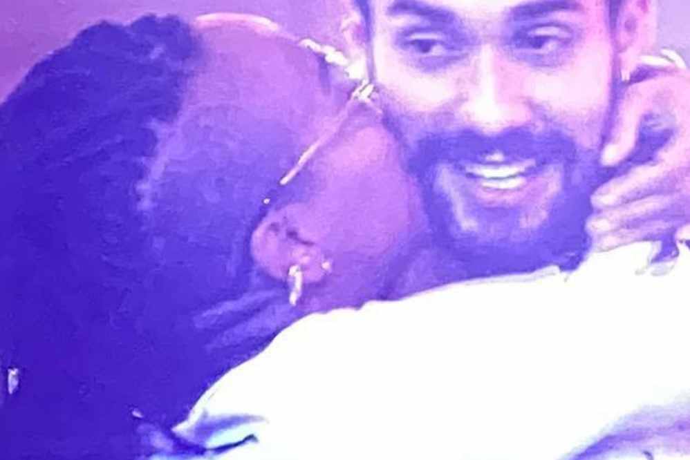 Foram ficando mais próximos...