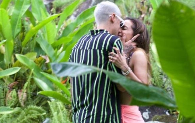 Lipe Ribeiro e Anitta se beijam em reality show, Ilhados com Beats