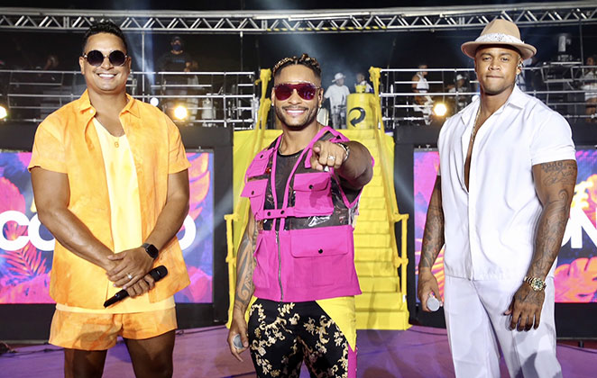 Xanddy, Tony Salles e Léo Santana arrasaram em live carnavalesca