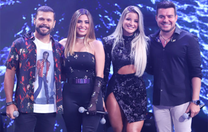 O quarteto sertanejo deu uma pausa para o clique de sucesso