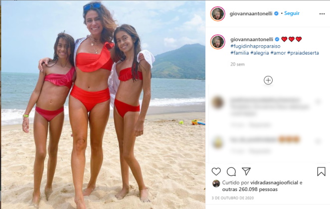 Publicação de Giovanna Antonelli com as filhas gêmeas