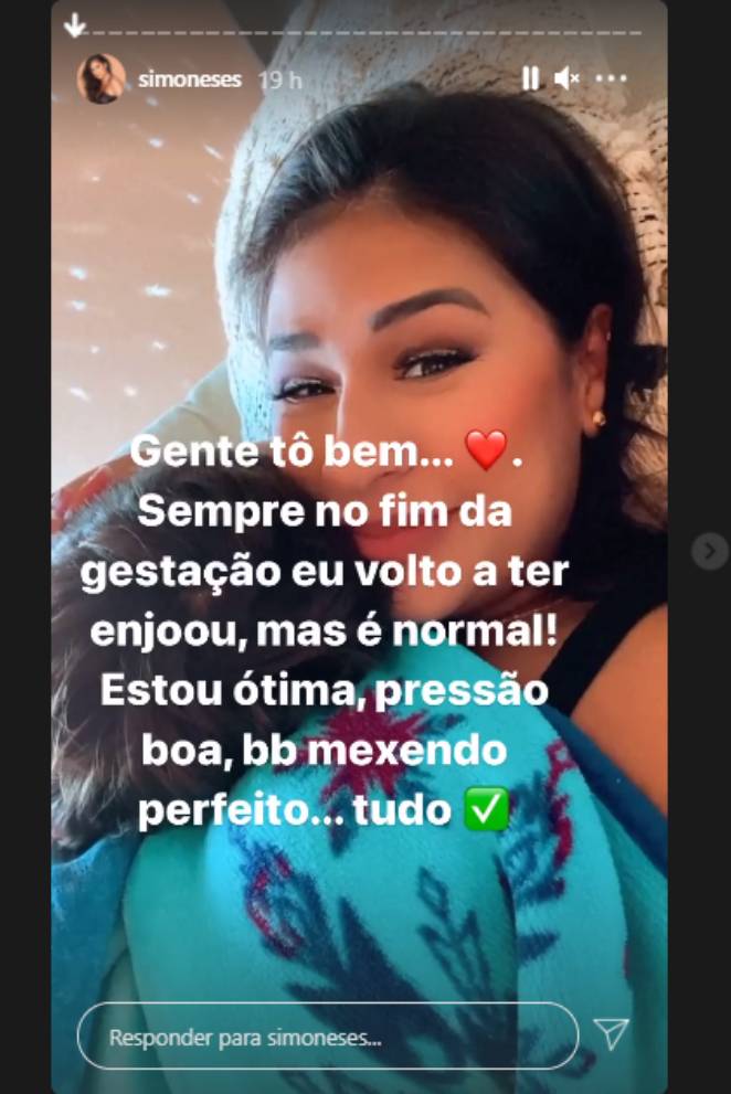 Simone Mendes tranquilizando fãs nos stories