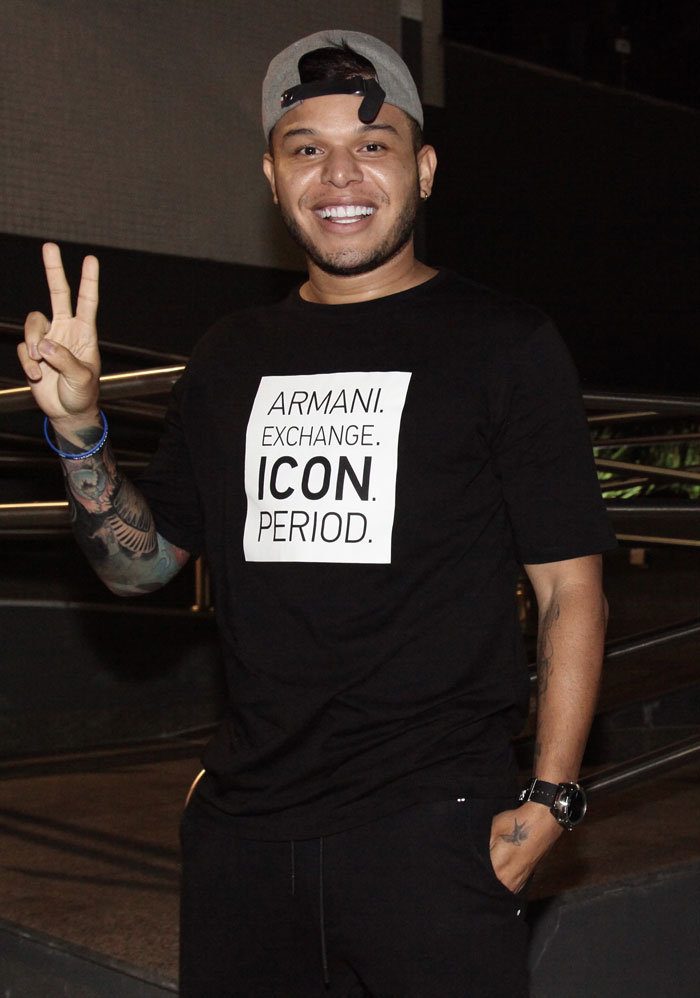 Tierry, atual namorado de Gabi Martins, marcou presença no mesmo restaurante em que Gui Napolitano, ex da loira, estava com a atual namorada