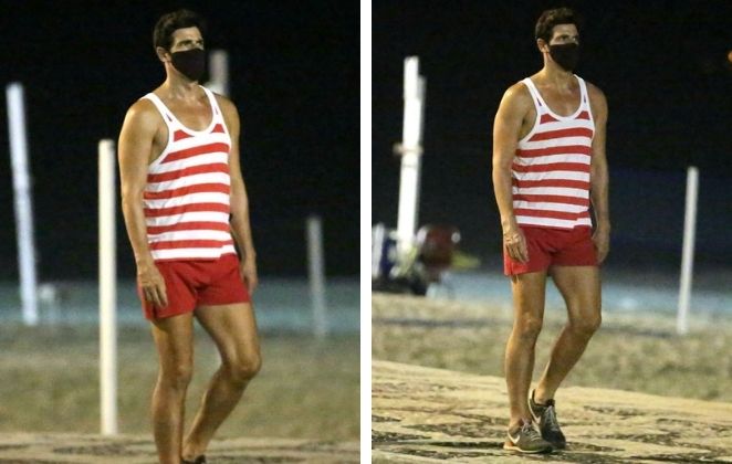 Reynaldo Gianecchini mostra as pernas torneadas em caminhada noturna