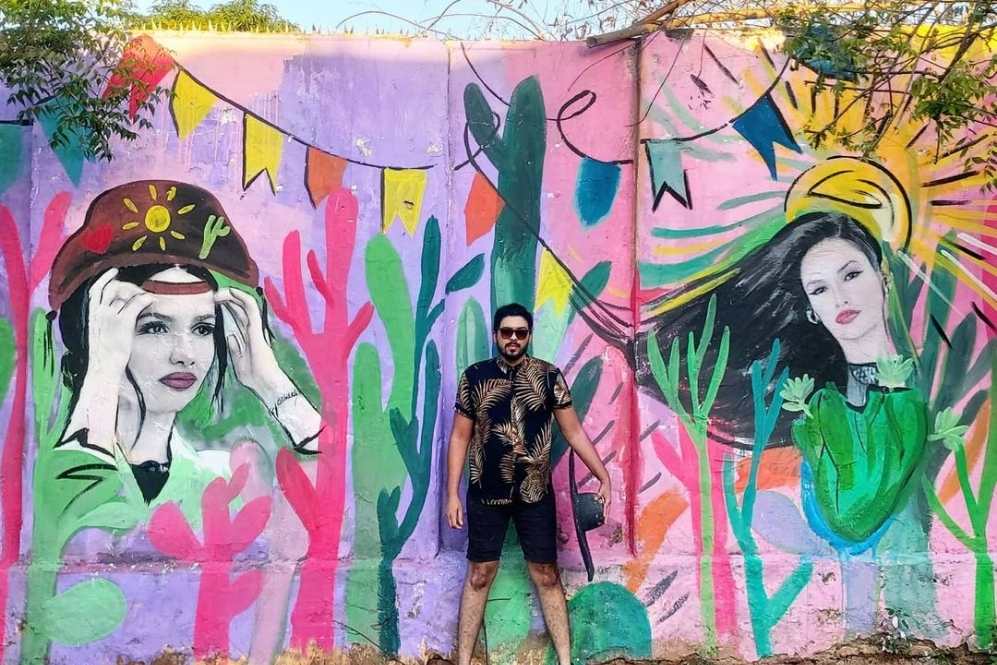 Homenagem do muralista Anderson Petrova e da cantora Ariel Letícia, no Ceará