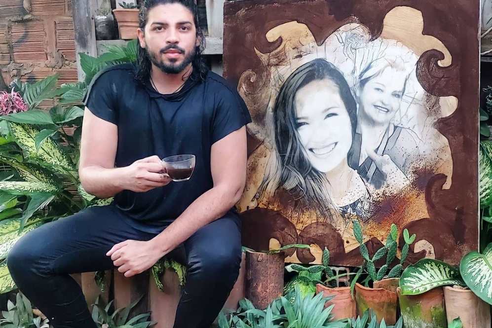 Homenagem do muralista Anderson Petrova e da cantora Ariel Letícia, no Ceará