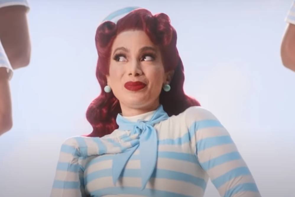 Anitta lançou o clipe de Girl From Rio
