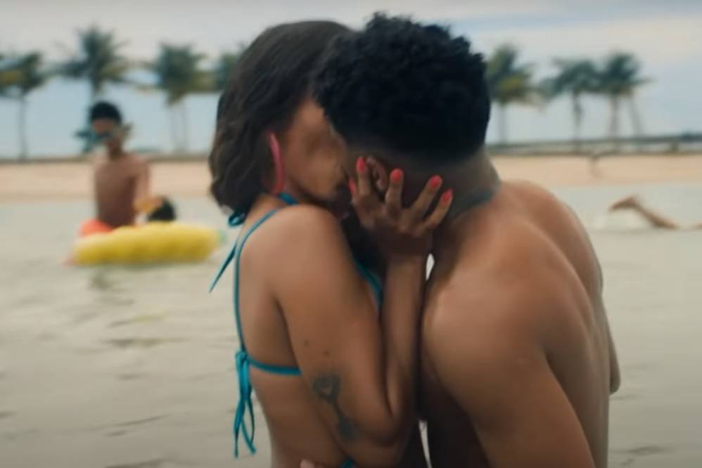 Os dois protagonizaram cenas bastante quentes