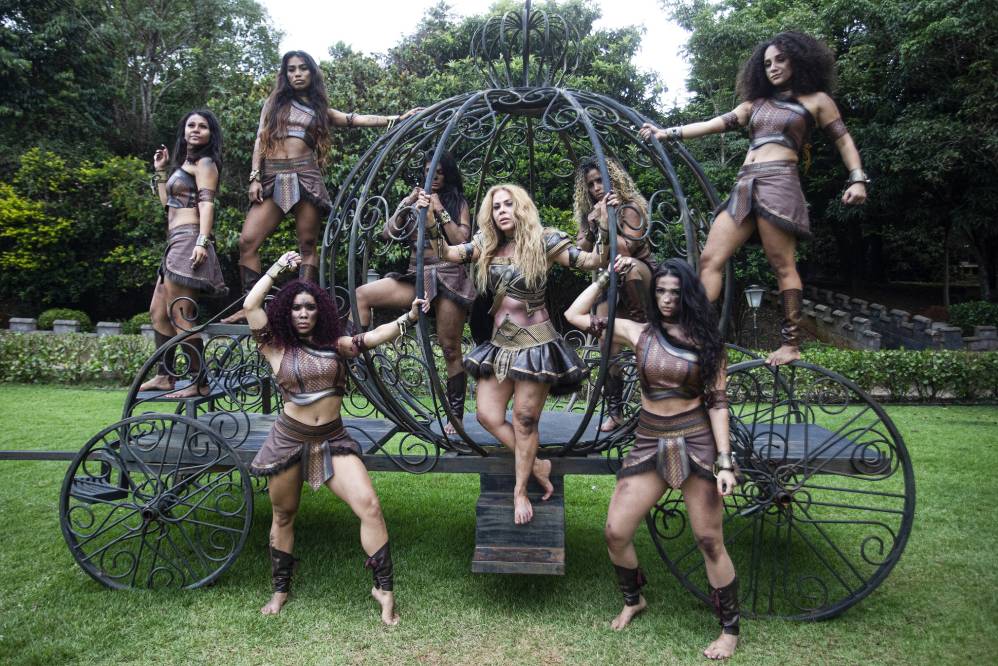 A letra e o clipe passaram um belo clima de girl power