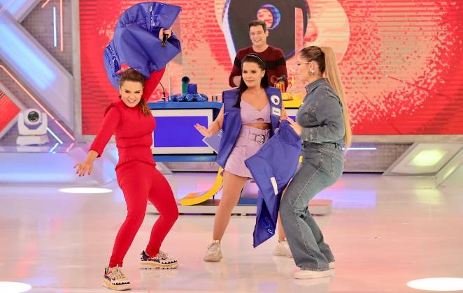Marília Mendonça, Maiara e Maraísa juntas no Passa ou Repassa