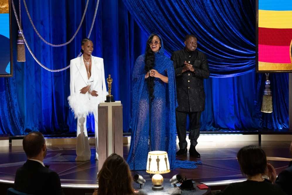 Tiara Thomas, H.E.R. e Dernst Emile receberam Oscar de Melhor Canção Original