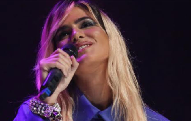 Antonia Morais encantou ao dar uma canja no evento especial